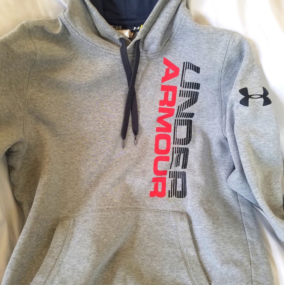 Under Armour great quality hoodie / sz. L
